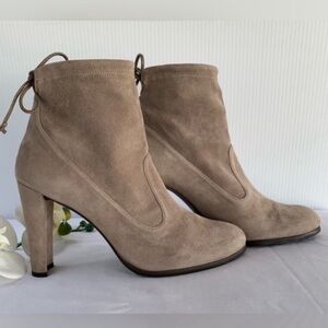 Stuart Weitzman Elegant Tan Suede Ankle Boots